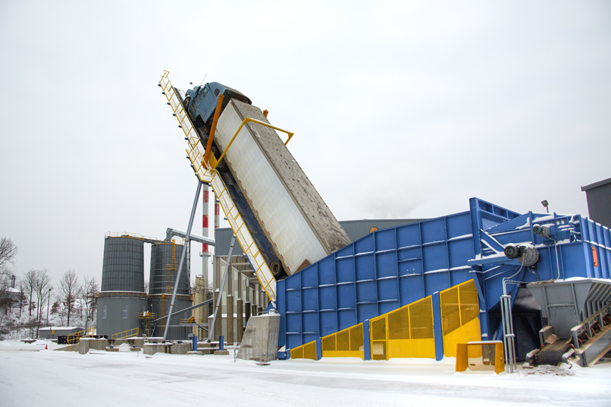 gusc unloading truck